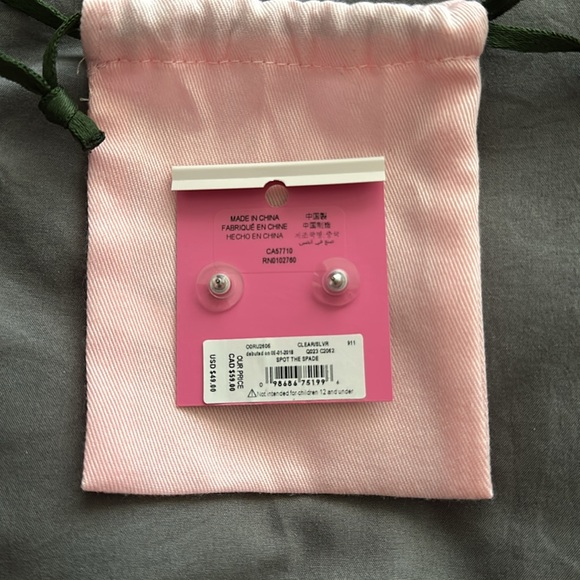 Kate Spade brand, Spot the Spade, stud earrings. - Picture 2 of 3